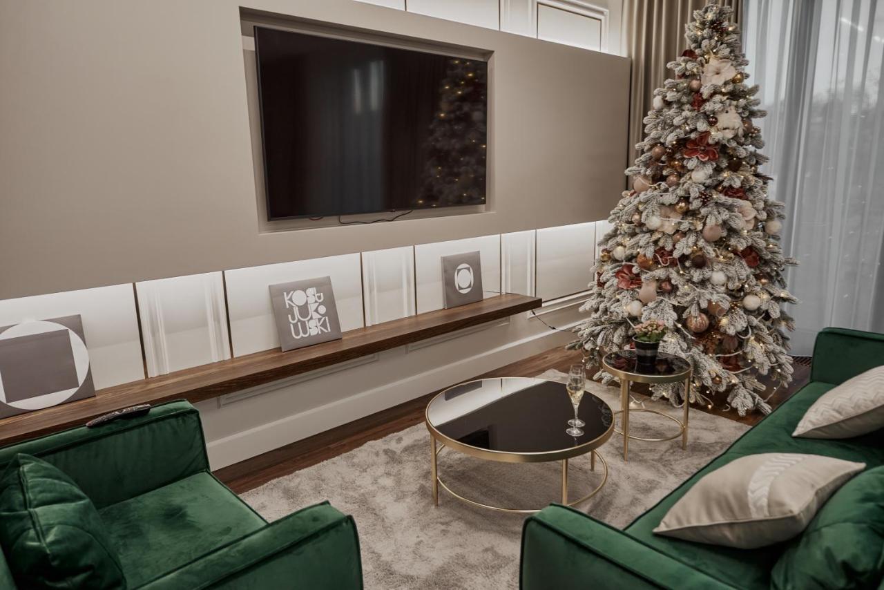 Kostjukowski Apartments Avalon Lviv Dış mekan fotoğraf