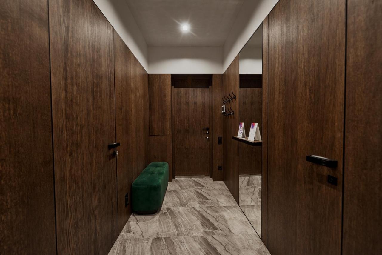 Kostjukowski Apartments Avalon Lviv Dış mekan fotoğraf